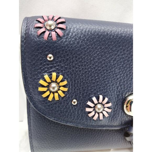 Coach Remi Chain Small Crossbody Bag With Whipstitch Daisy Applique - NWT $328 - Picture 5 of 8